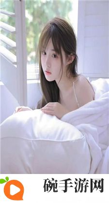 YSL蜜桃色13569：色彩、质地与搭配技巧