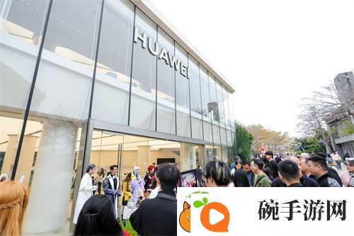鸿蒙原生游戏强得飞起！新乐趣新体验引爆200+门店