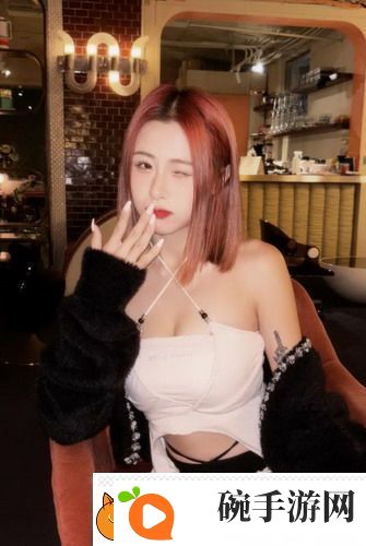 三黑战斗刘玥闺蜜视频！