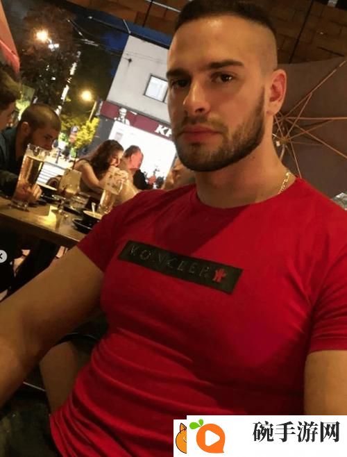 欧美成熟男人泡