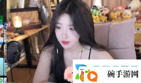 呆妹儿从泰国旅游归来直播展示浑身伤痕称晚上睡觉都睡不好