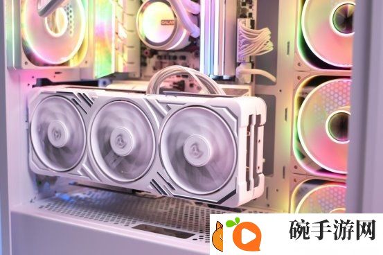 支持DLSS4