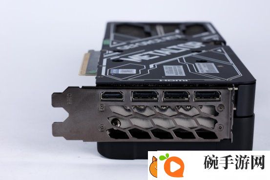 支持DLSS4