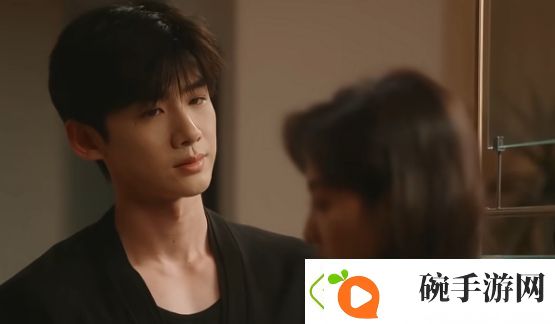 难哄温以凡醉酒耍赖