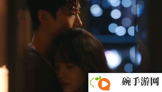 难哄桑延苦练8块腹肌