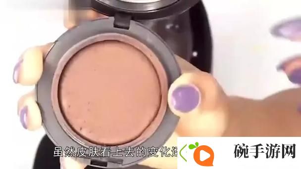 女性坐着扦插BB的好处