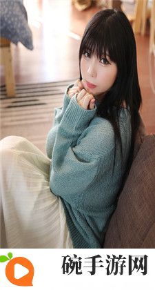 奇b小短裙：搭配到流行趋势