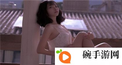 YSL蜜桃色5度：展现柔美与活力的完美唇色