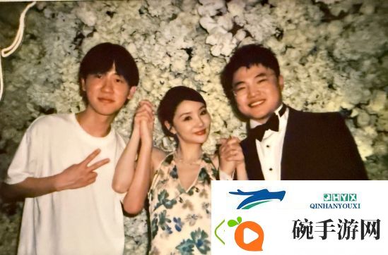 Uzi给老婆补办豪华婚礼