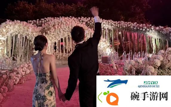 Uzi给老婆补办豪华婚礼