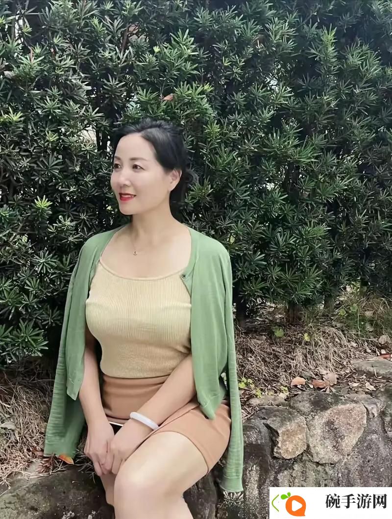 探讨“丰满的岳理论片50岁”背后的文化意义