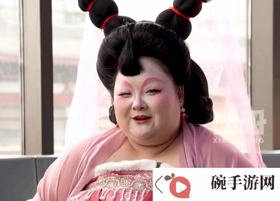 200斤女生cos石矶娘娘被小孩当真
