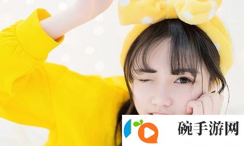 已满十八岁从此进入戴好耳机的