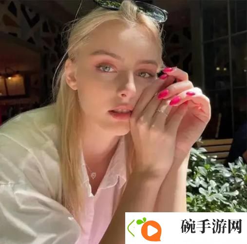 趣味横生俄罗斯人球大又租