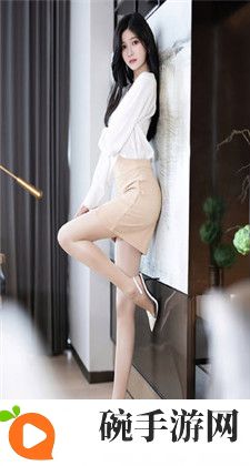 洞内泉滴滴洞外草萋萋杜甫：深层哲理和艺术表现